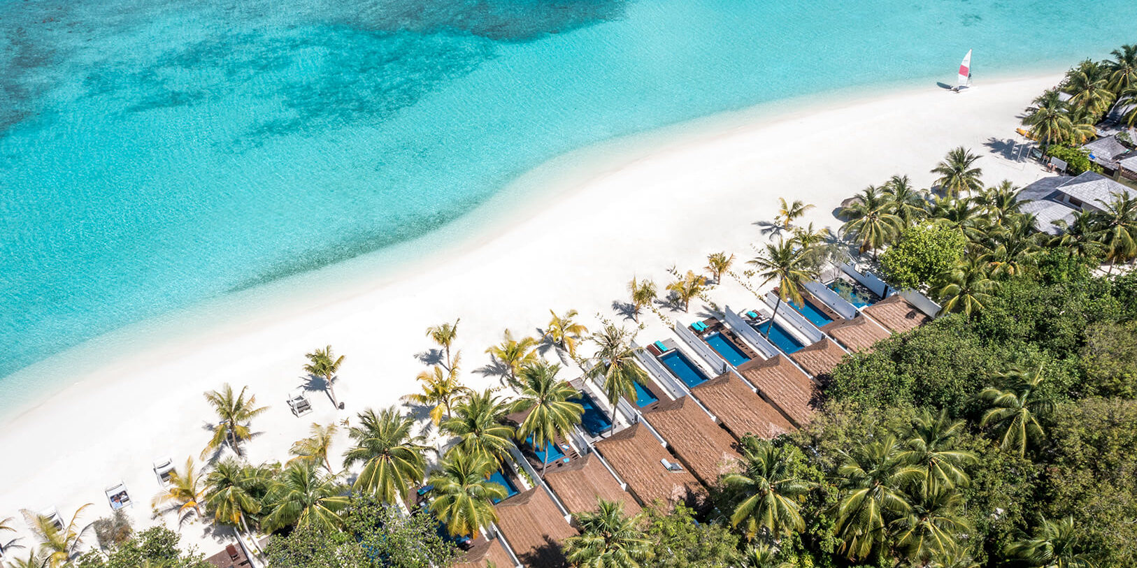 Paradise Deluxe beach pool villa_0000_DJI_0170